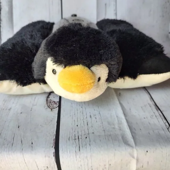Penguin glow light/dream light pillow pets 12